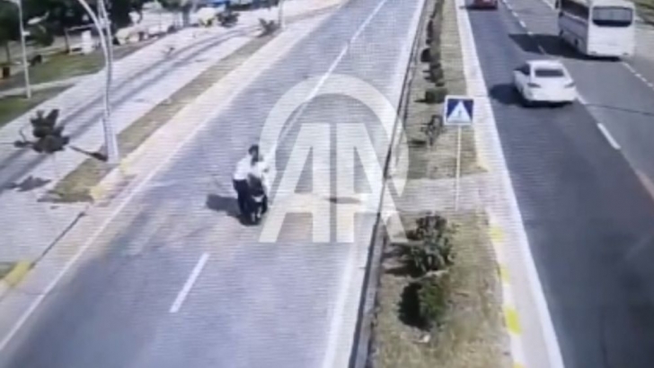 Edirne'de motosikletin çarpması sonucu ağır yaralanan yaya yaşamını yitirdi 