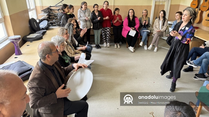 Tekirdağ'da Roman öğrenciler ve öğretmenlerden oluşan koro ikinci konserini verecek  | KIRKLARELİ